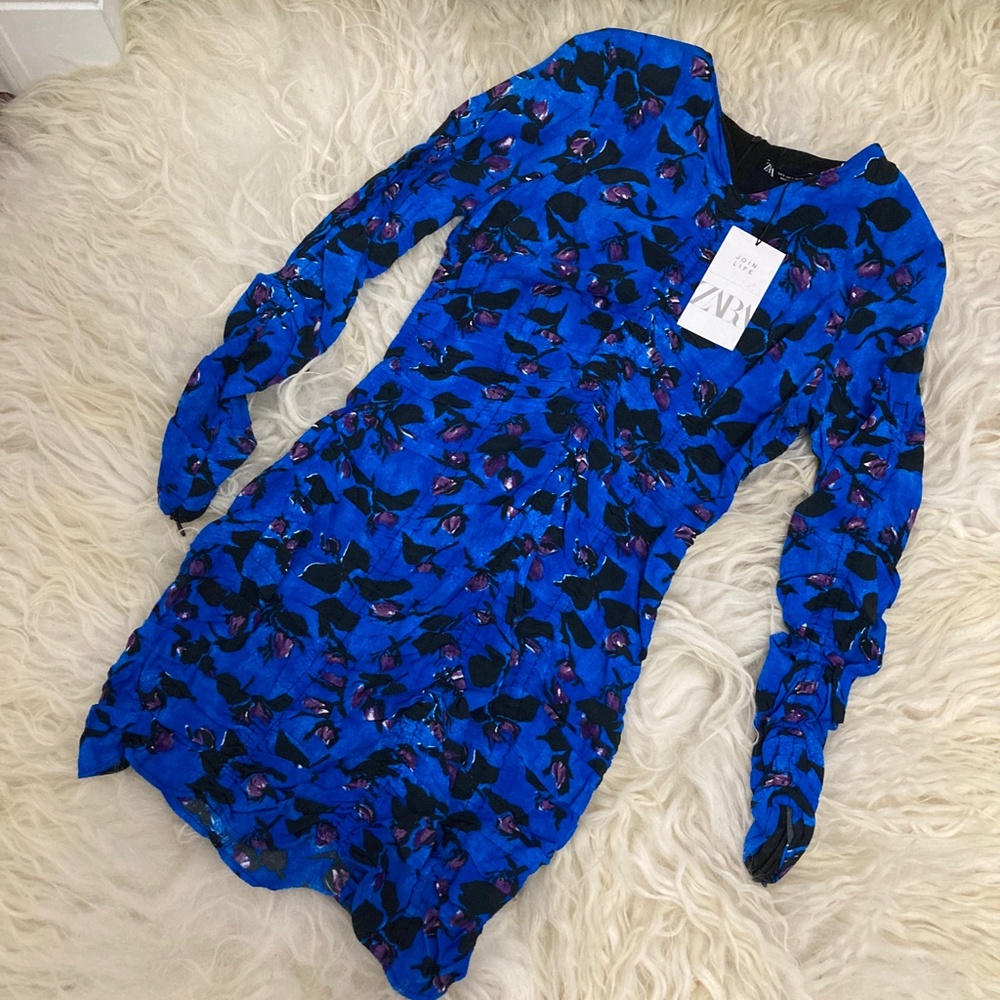 Zara Draped Blue Floral Ruched mini dress - Picture 2 of 9